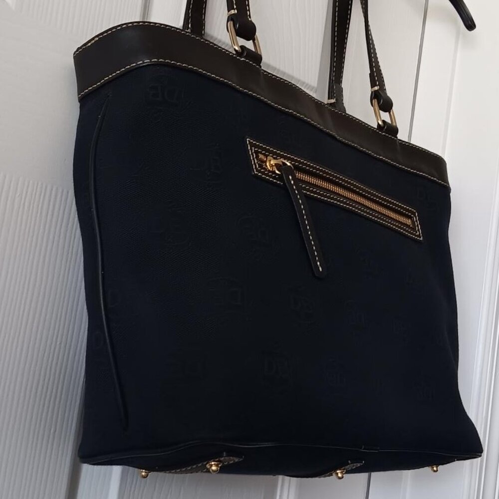 Dooney & Bourke Signature Logo Navy Canvas Bag Black Leather Straps and Trim - Picture 5 of 16